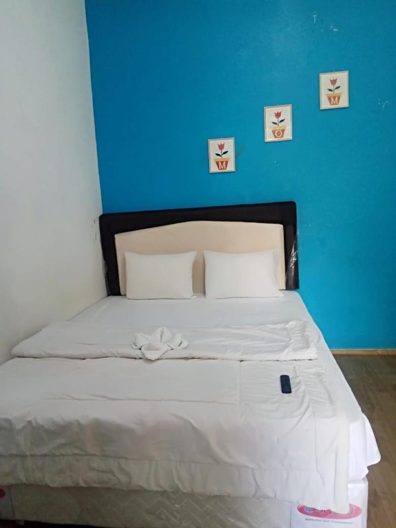 Algira Guest House Gunungbatu Syariah Cimanggu Екстер'єр фото